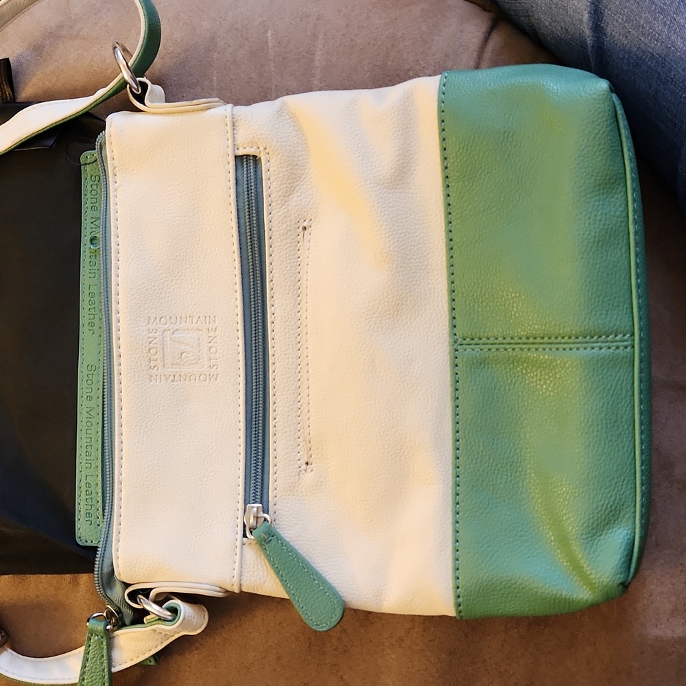 Stone Mountain Purse - Picture 5 of 12